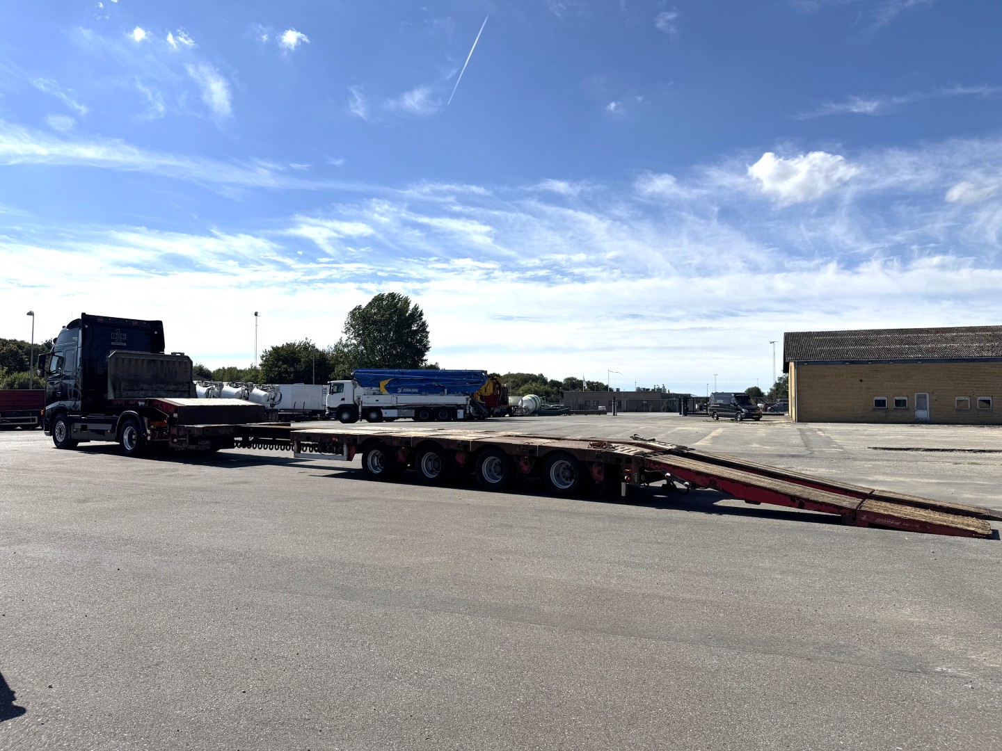 Kel-Berg / Faymonville 4 akslet Udtræks Maskintrailer