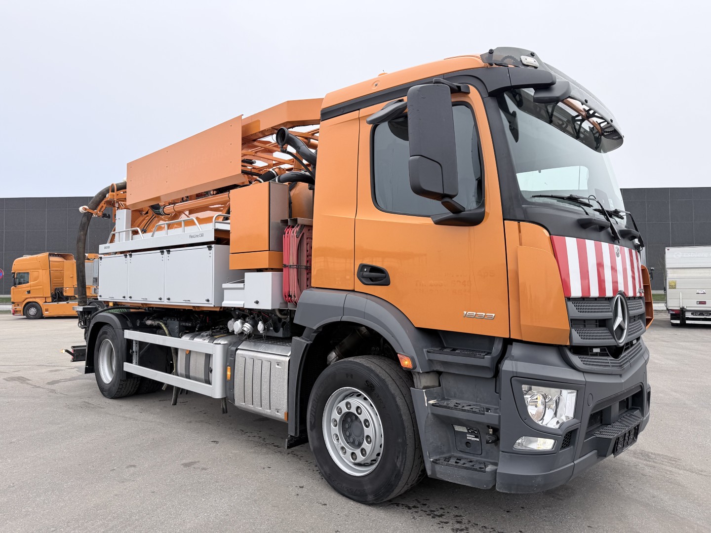 Mercedes Actros 1833 4x2 Bucher FlexLine C60