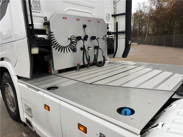 Scania S 650 A6x2NB 2 strengs hydraulic