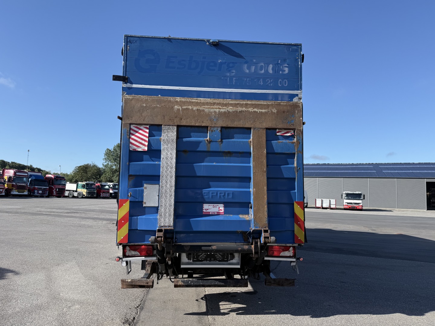 Scania P280 Euro 5 / 7,7 m 4x2 Fragtlad & lift