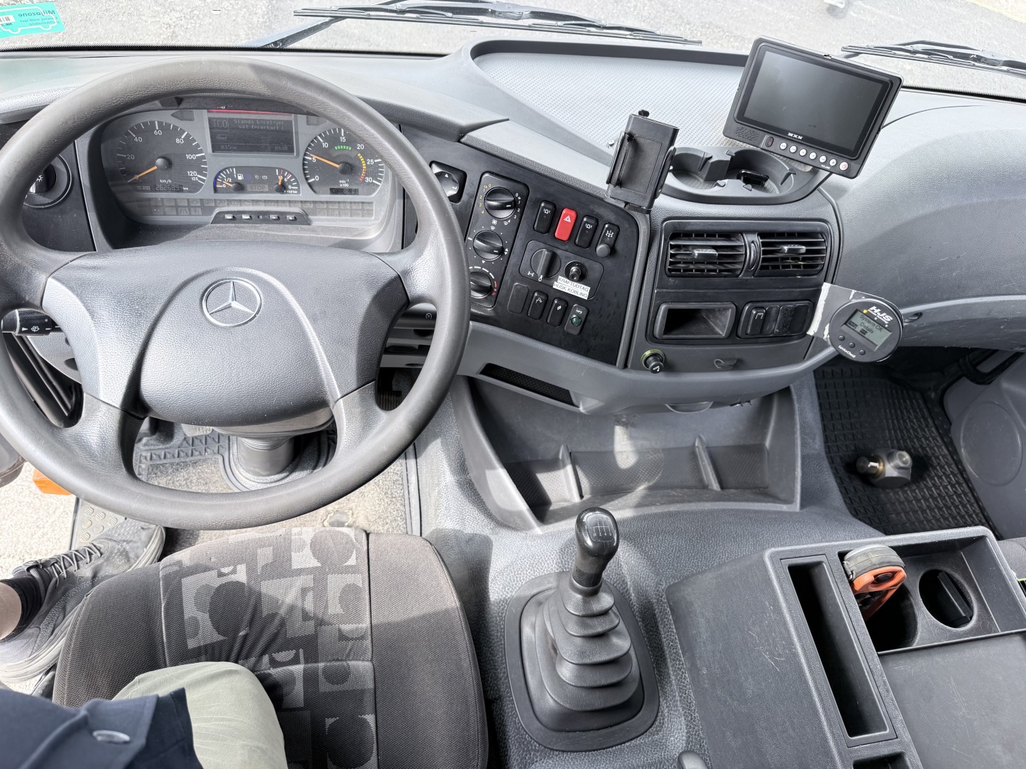Mercedes Atego 1224 4x2 Hvidtved Larsen Cityflex 204