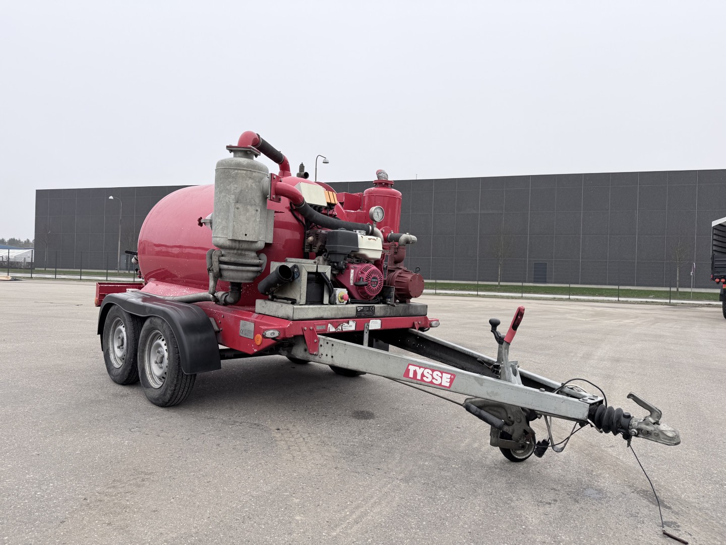 Diverse Tysse Nomek Minislamsuger / 1500 L Rustfri tank Trailer