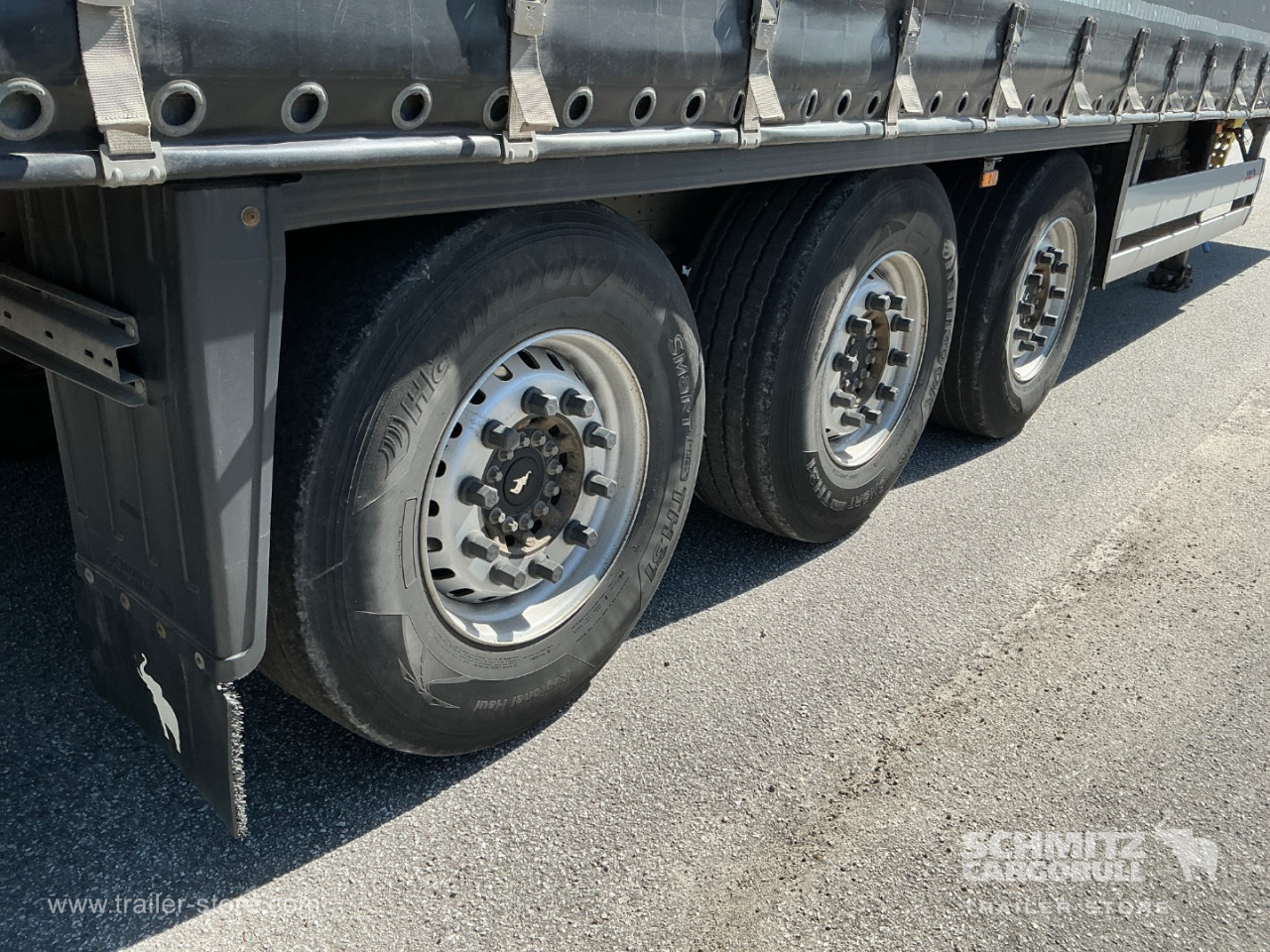 Schmitz Semi Curtainsider Standard