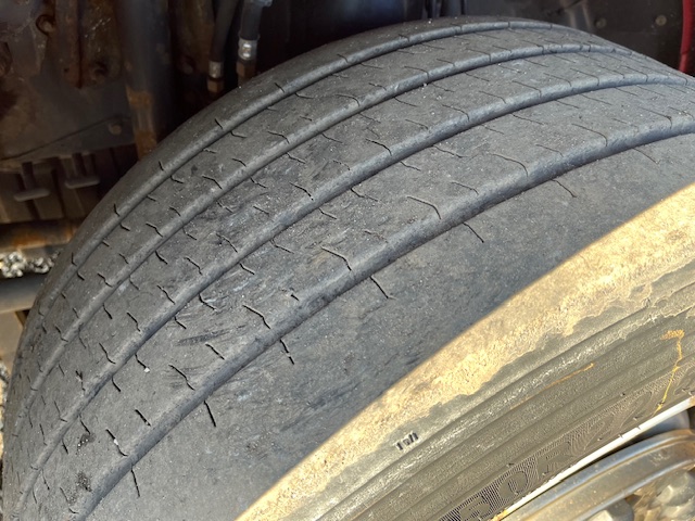 Scania G410 8X2*6 Knæklad – Machinetransporter