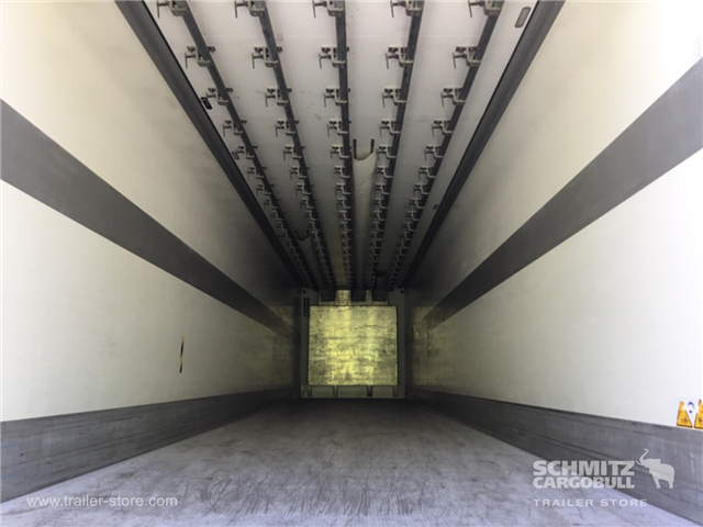 Schmitz Semi Reefer Meat hanging system