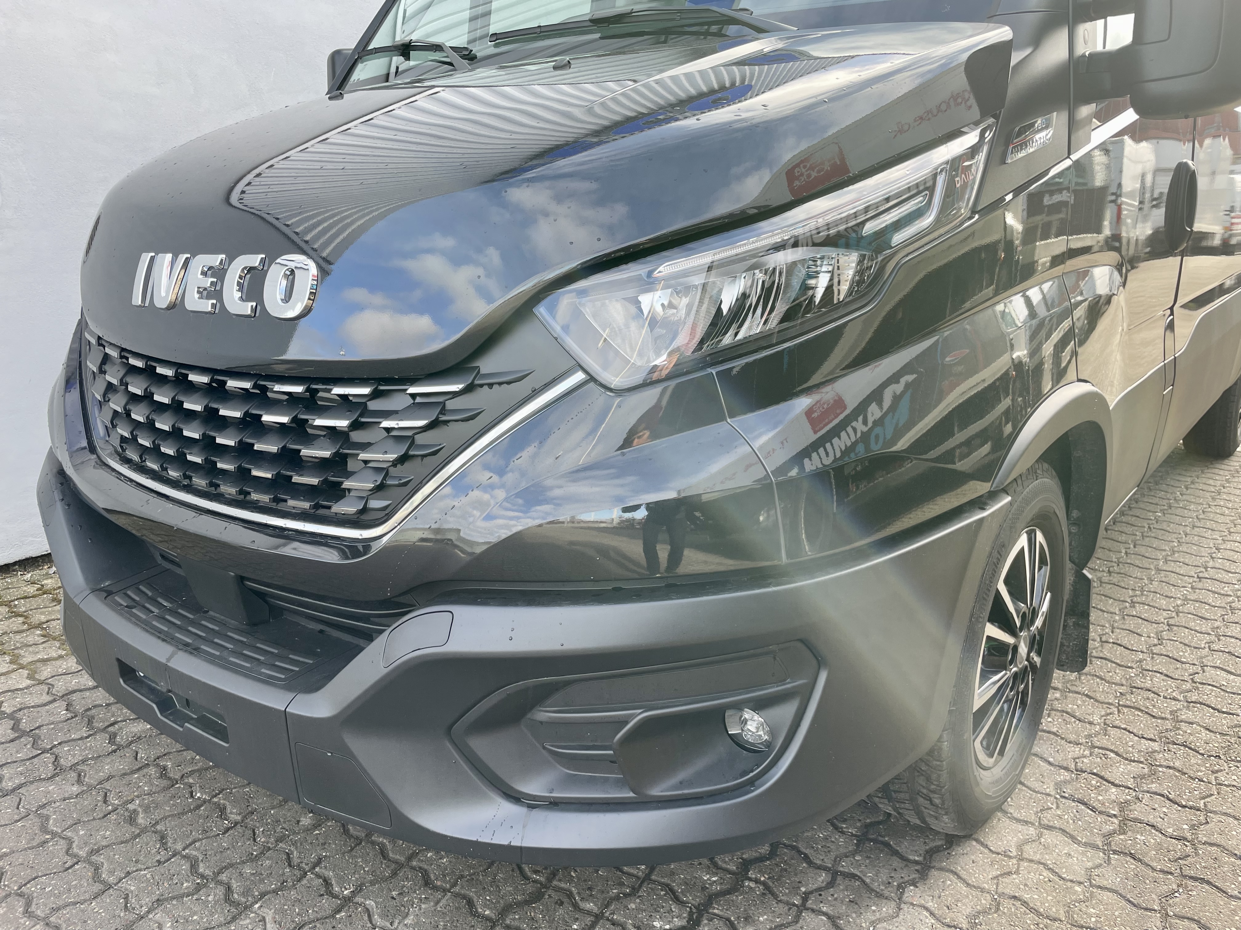 Iveco Daily 35S18HA8 9m3