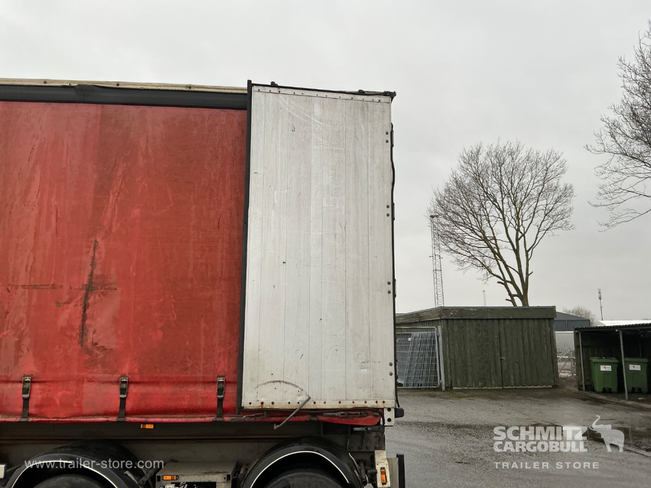 HFR Central axle Curtainsider Standard