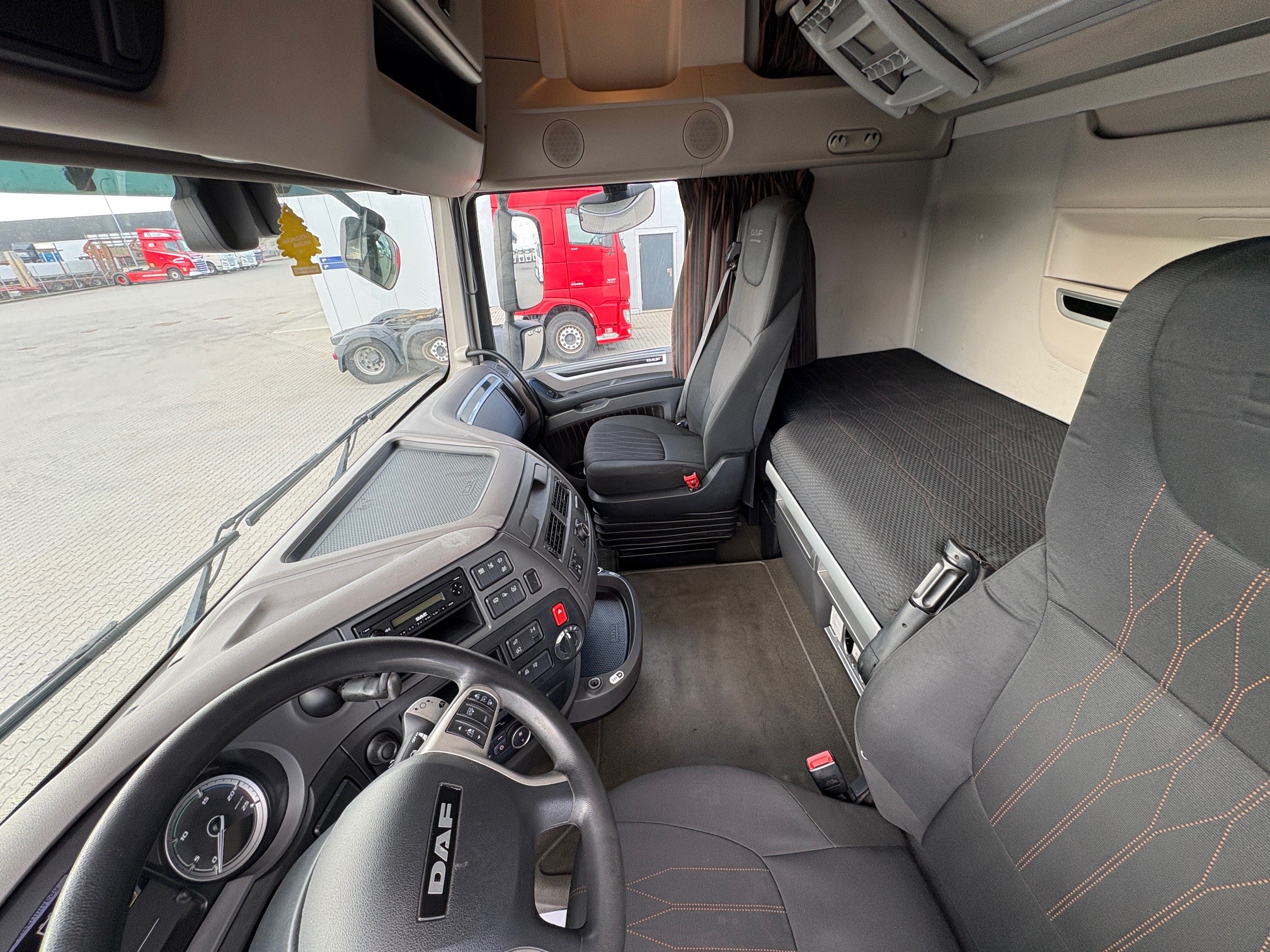 DAF XF FAR 480 veksellads chassis