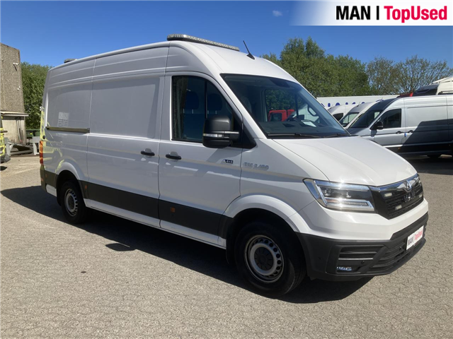 MAN TGE 3.180 4X4 SB