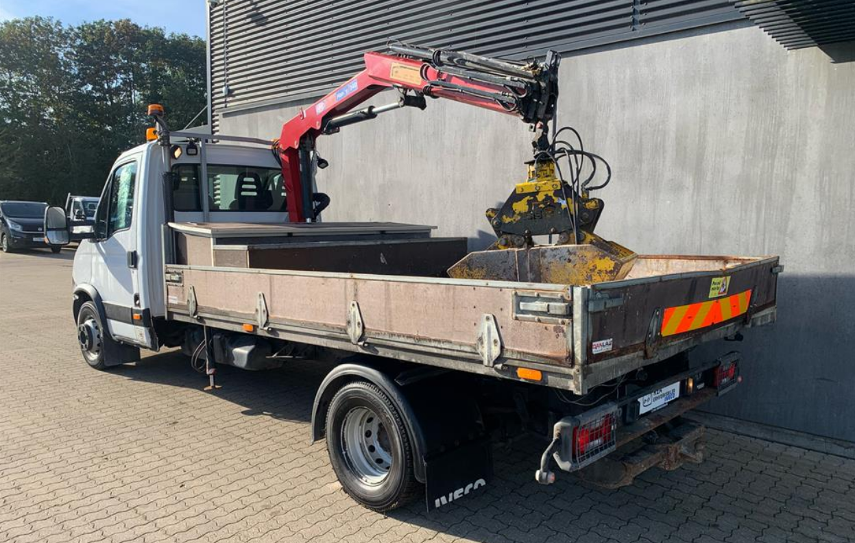 Iveco Daily 70C17C lad/kran