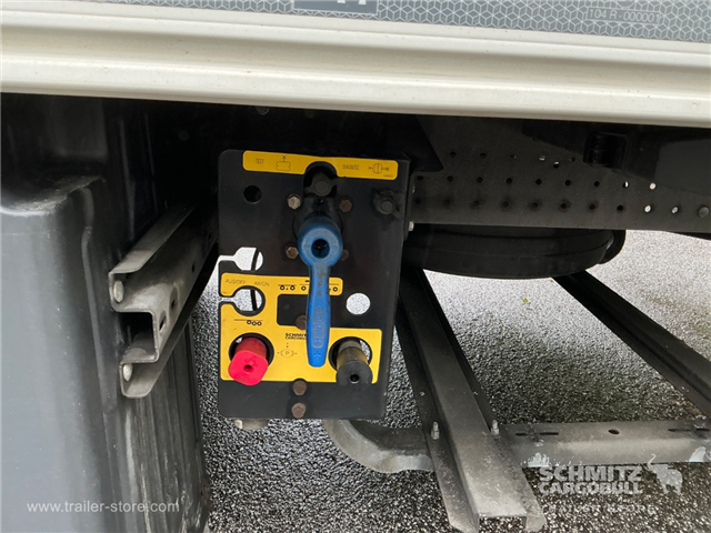 Schmitz Semi Reefer Meat hanging system