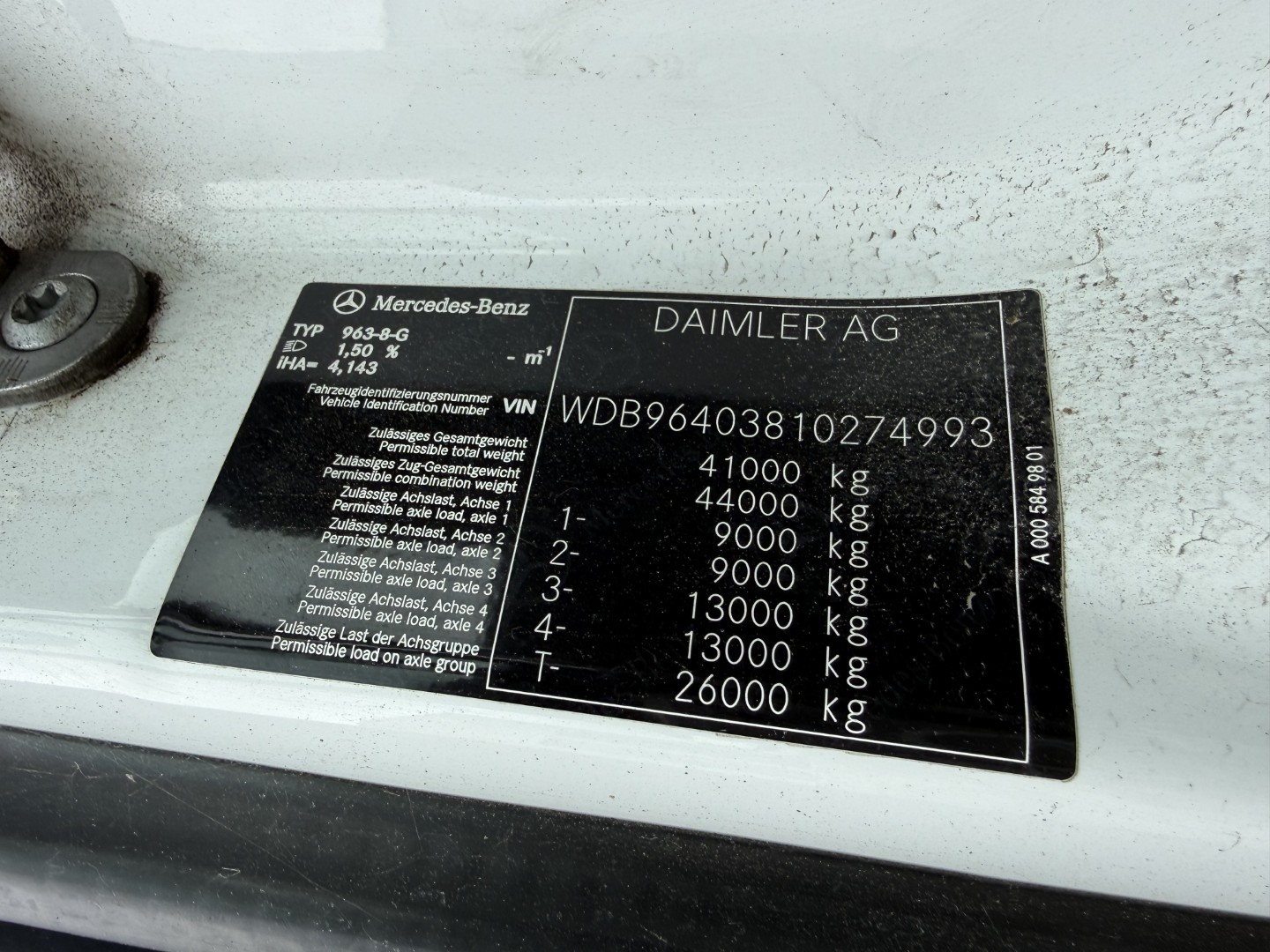 Mercedes Arocs 4153 8x4 Kran MPG 220 TM7 (Kun 8000 km)