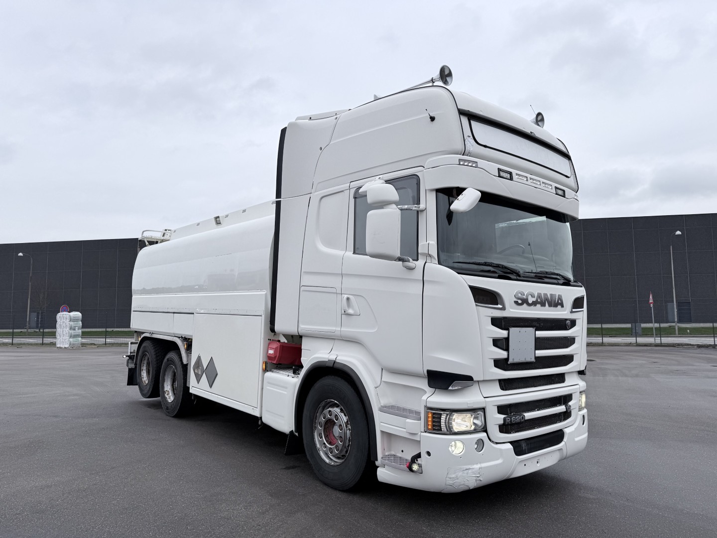 Scania R620 6x2 Topline HMK Bilcon 19.000 L ADR Tank