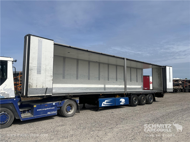 Schmitz Semi Reefer Foldable wall Dobbeltdækk