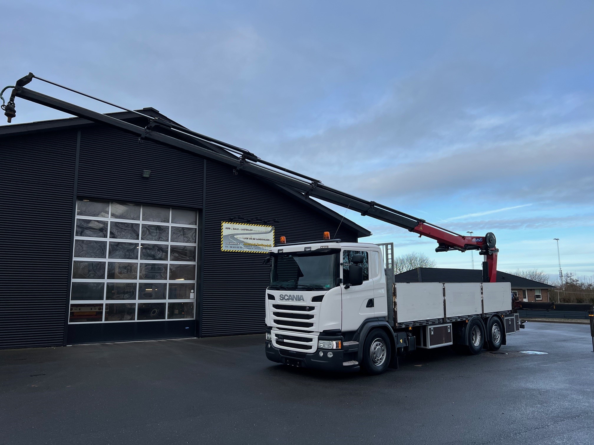 Scania G450 6X2*4 med HMF 2620 K5 kran