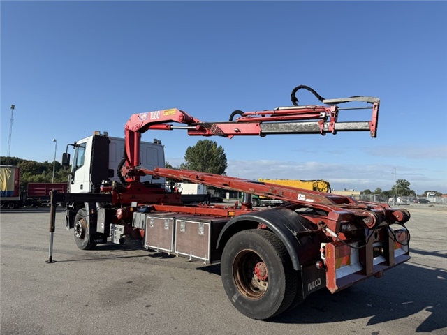 Iveco EuroTech Cursor 190E31 4x2 Hejs / Kran HMF 1060 B3