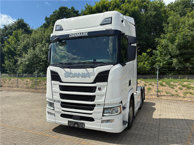 Scania R 500 A6x2NB w. hydraulics