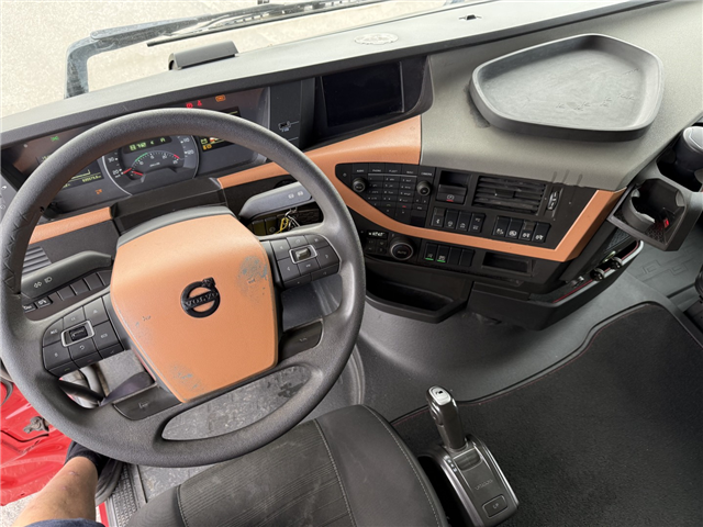 Volvo FH460 6x2 Globetrotter Euro 6