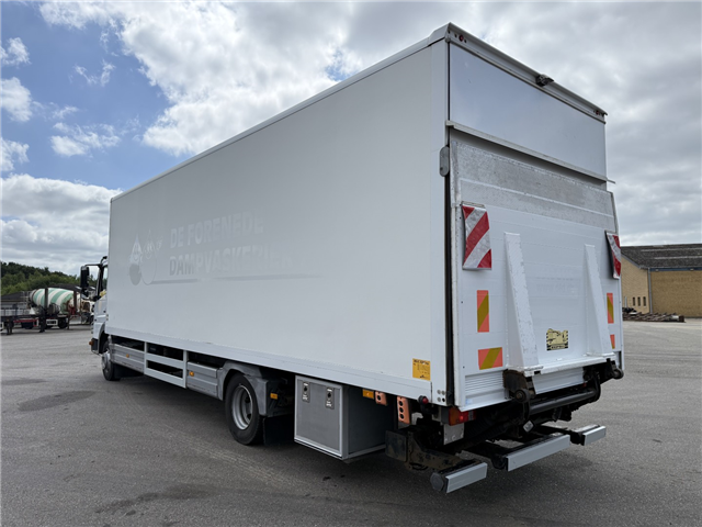 Mercedes Atego 1218 8,0 m. kasse