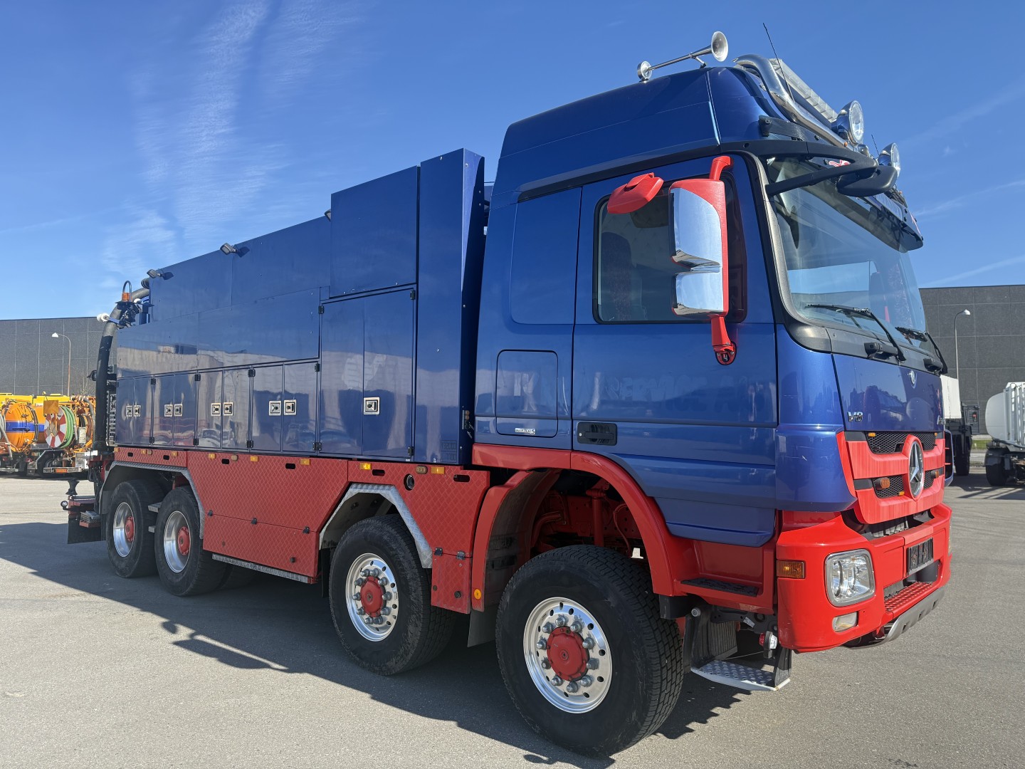 Mercedes Actros 4151 8x8 V8 Hvidtved Larsen RECycler 410