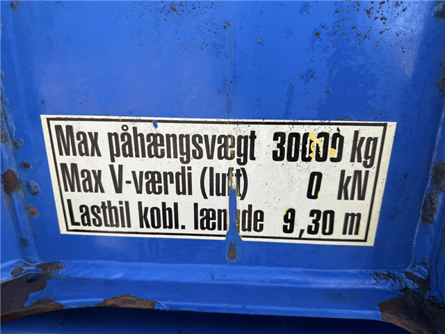 Volvo FH16/550 6x2*4 / Kran HMF 3220K4 Euro 6