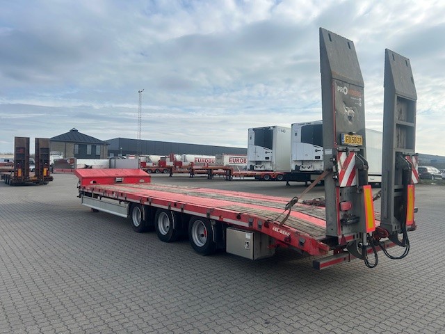 Kel-Berg Maskintrailer med el Hydrauliske ramper