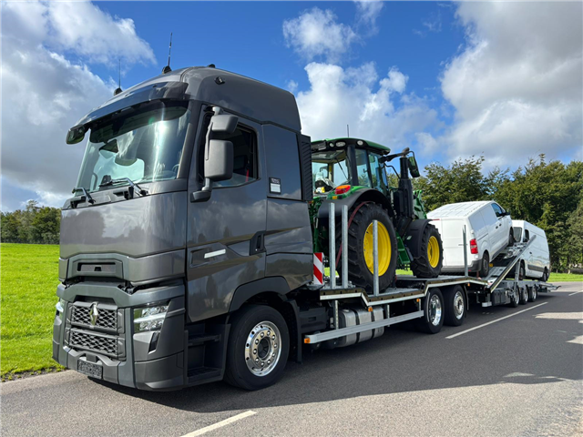 Renault Trucks T520 6x2 - Autotransporter med kærre