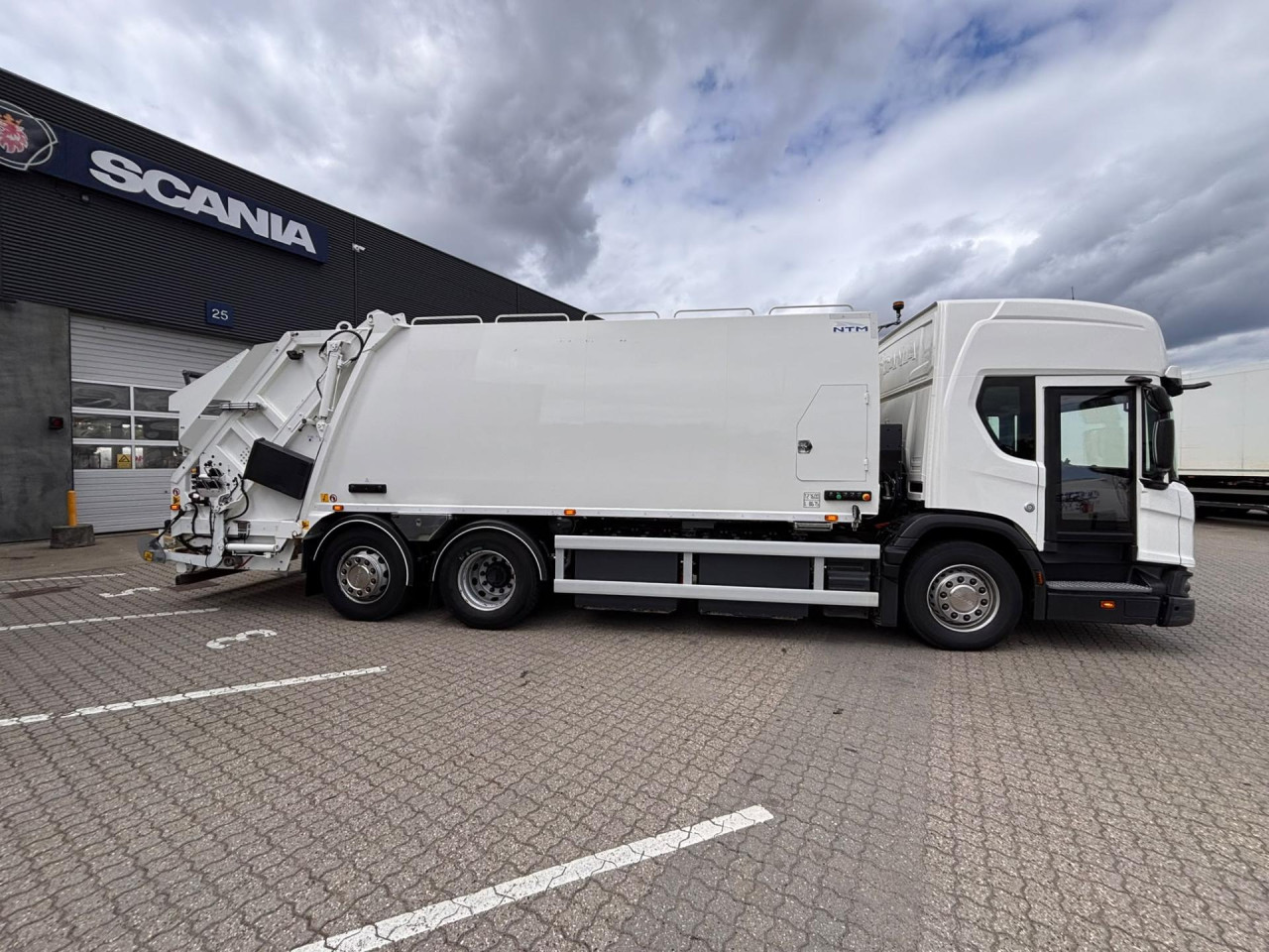 Scania L 230 B6x2*4NB 230Kw/297kWh NTM Elektic NTM garbag
