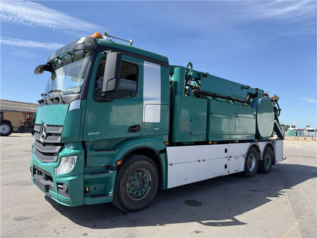Mercedes Actros 2551 6x2*4 Hvidtved Larsen Flexline 311