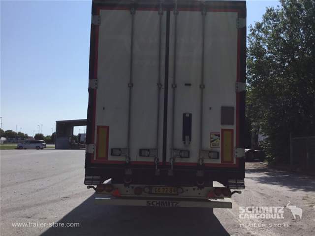 Schmitz Semi Reefer Meat hanging system