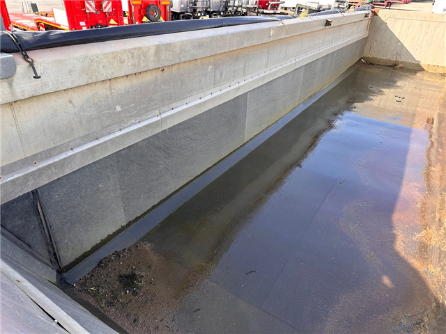 Trailerpartner 37 M3, Plastik Tip