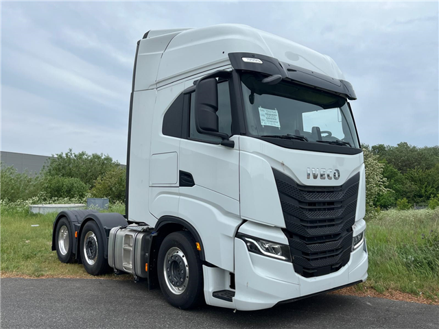 Iveco S WAY 490Hp Fuel edition