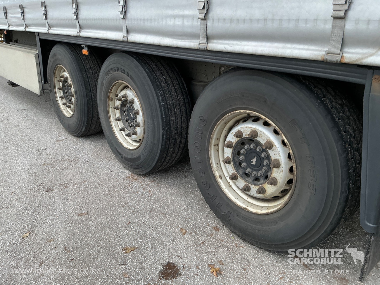 Schmitz Semi Curtainsider Standard , Foldedør højre