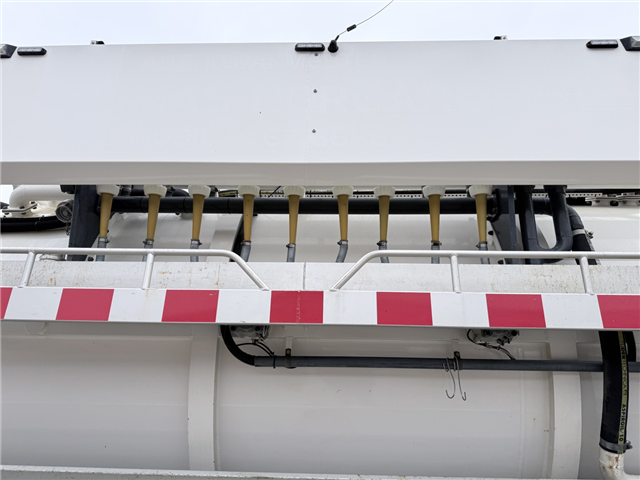 Scania G500 8x4*4 Bucher Recycler 414