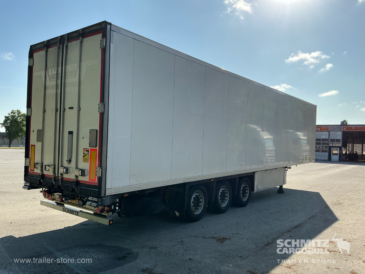 Schmitz Semi Reefer Meat hanging system