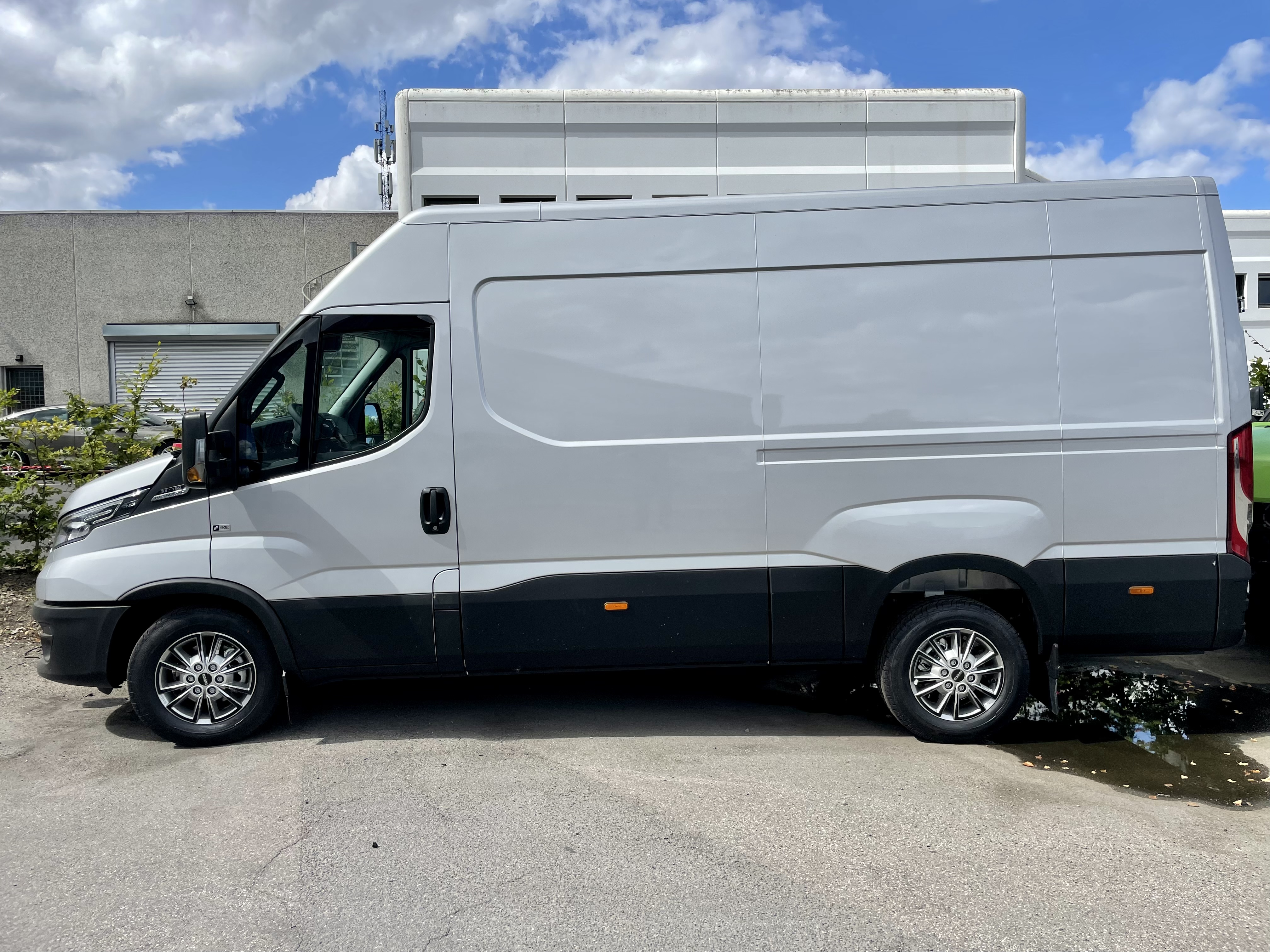 Iveco 35S18HA8 12m3