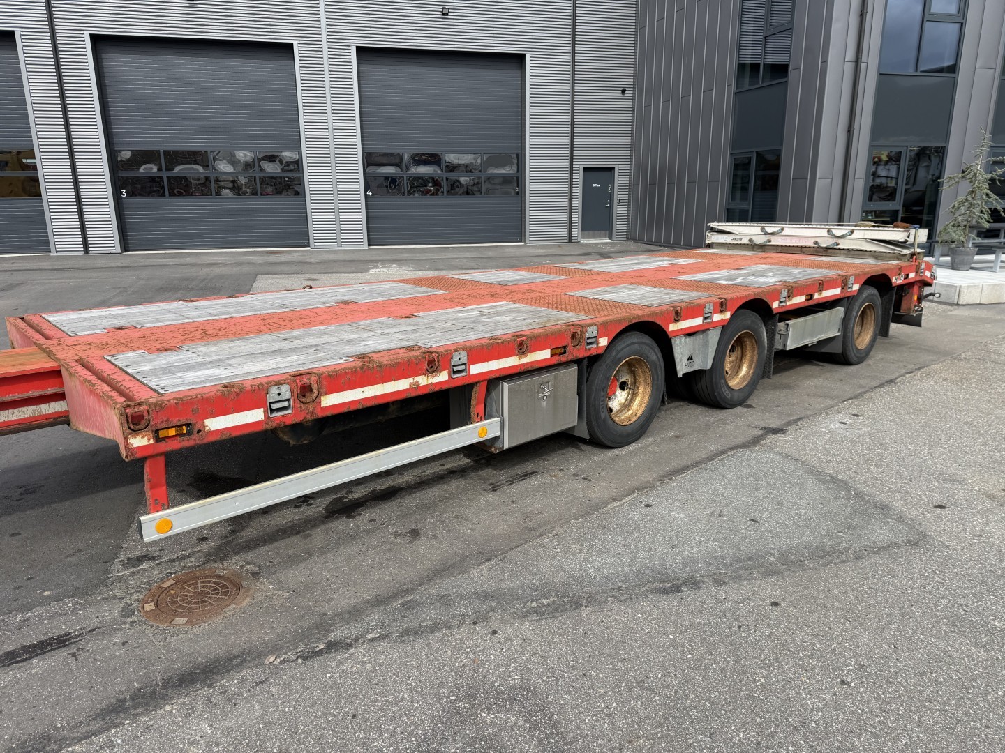 HRD 3 akslet Nedbygget 6,5 m. udtrækstrailer