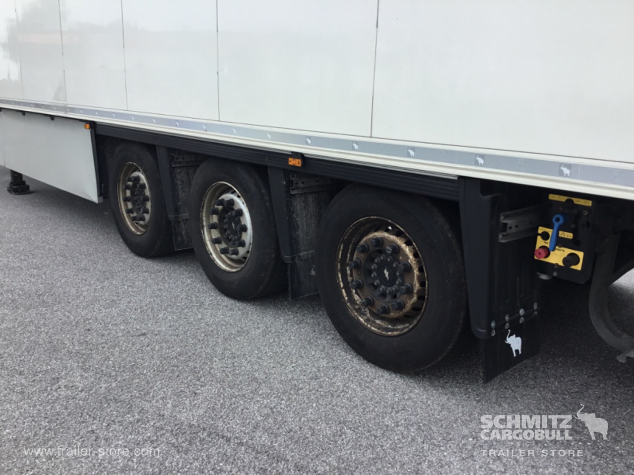 Schmitz Semi Reefer Meat hanging system