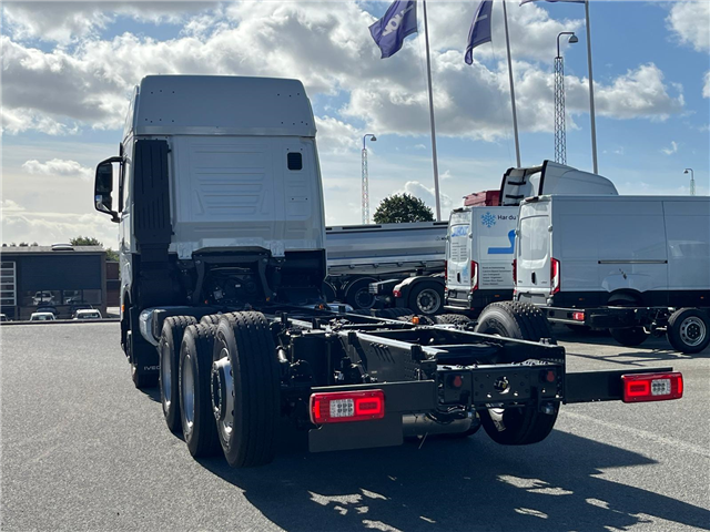 Iveco X-Way AS350X50 Y/FS 8x4 1+3