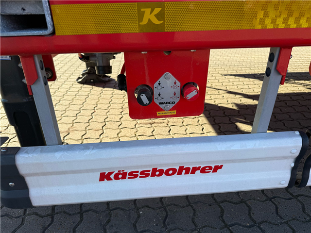 Kässbohrer Kässbohrer SLA-Y 4