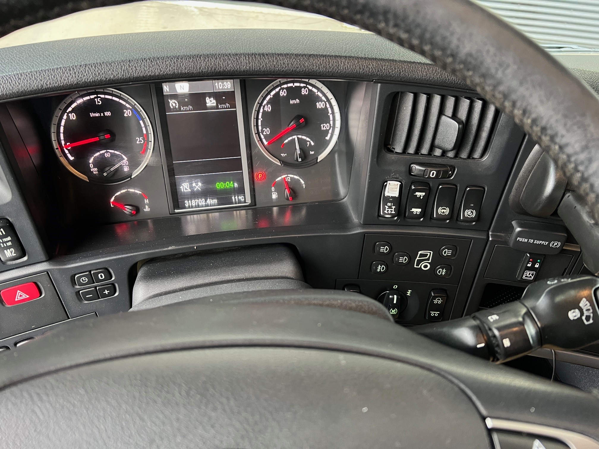 Scania R580 8X2*6 HMF 6020 OK6 + Jib