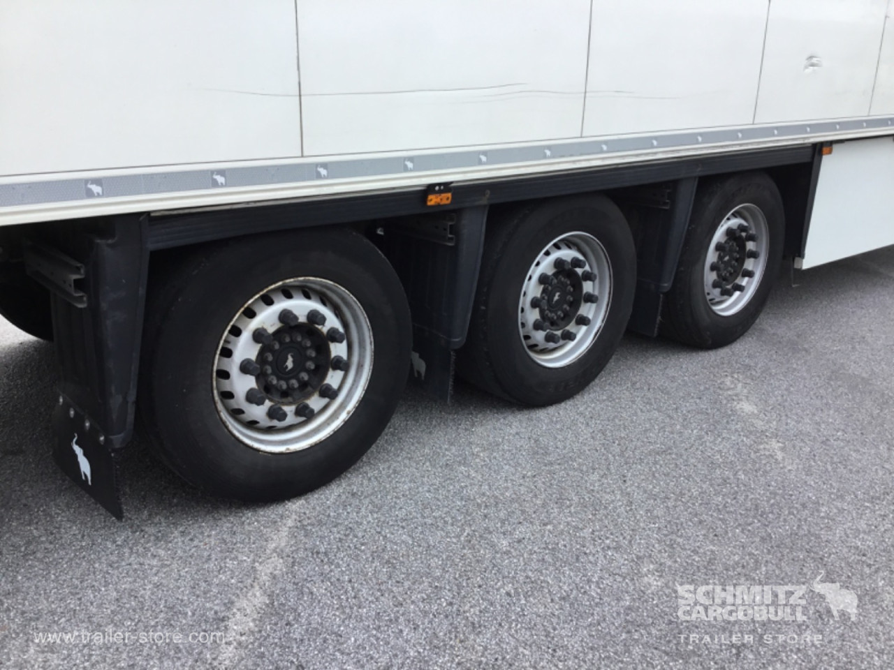 Schmitz Semi Reefer Meat hanging system