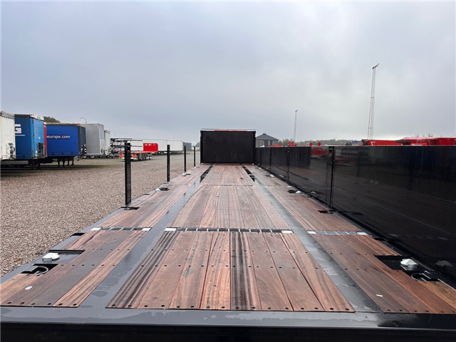 Kässbohrer SPS 3, Alusider Åben