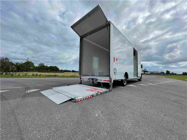 Renault Trucks Master - med DHOLLANDIA lift 750kg