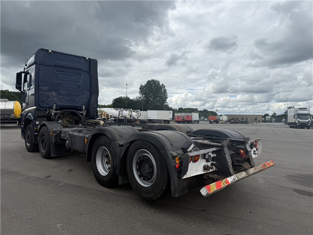 Mercedes Arocs 3253 8x2*6 Euro 6 Chassis