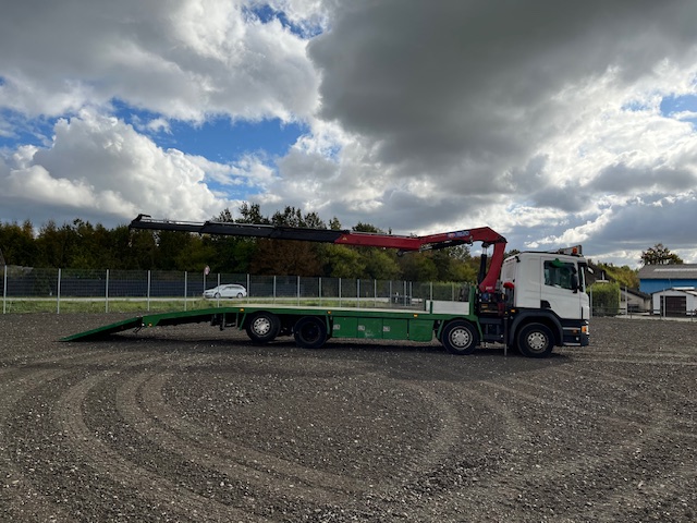 Scania P450 8X2*6 Knæklad + Kran HMF1820 – Machinetransporter
