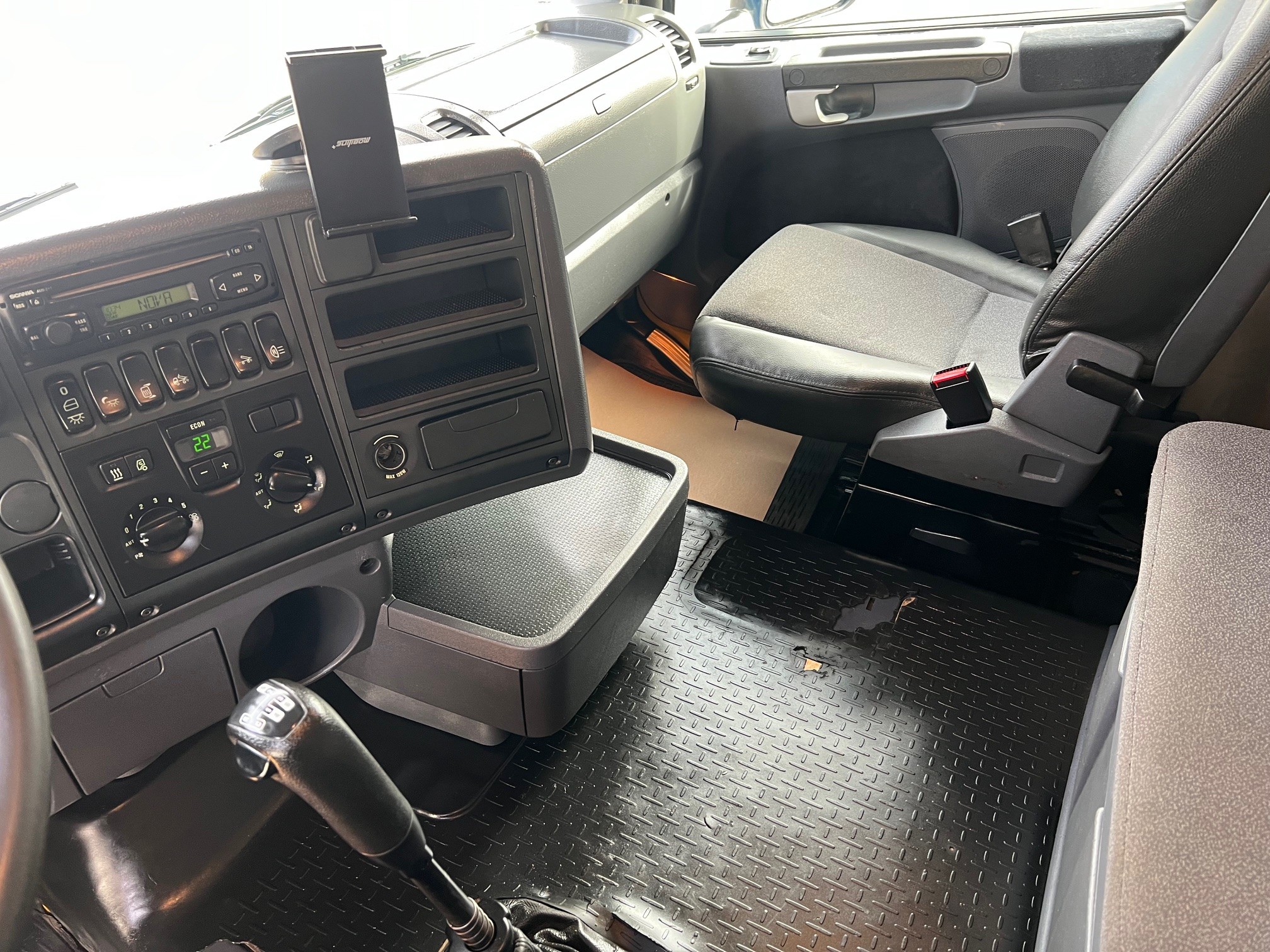 Scania R500 8X4 med HMF hejs og HMF 1560 K5 kran