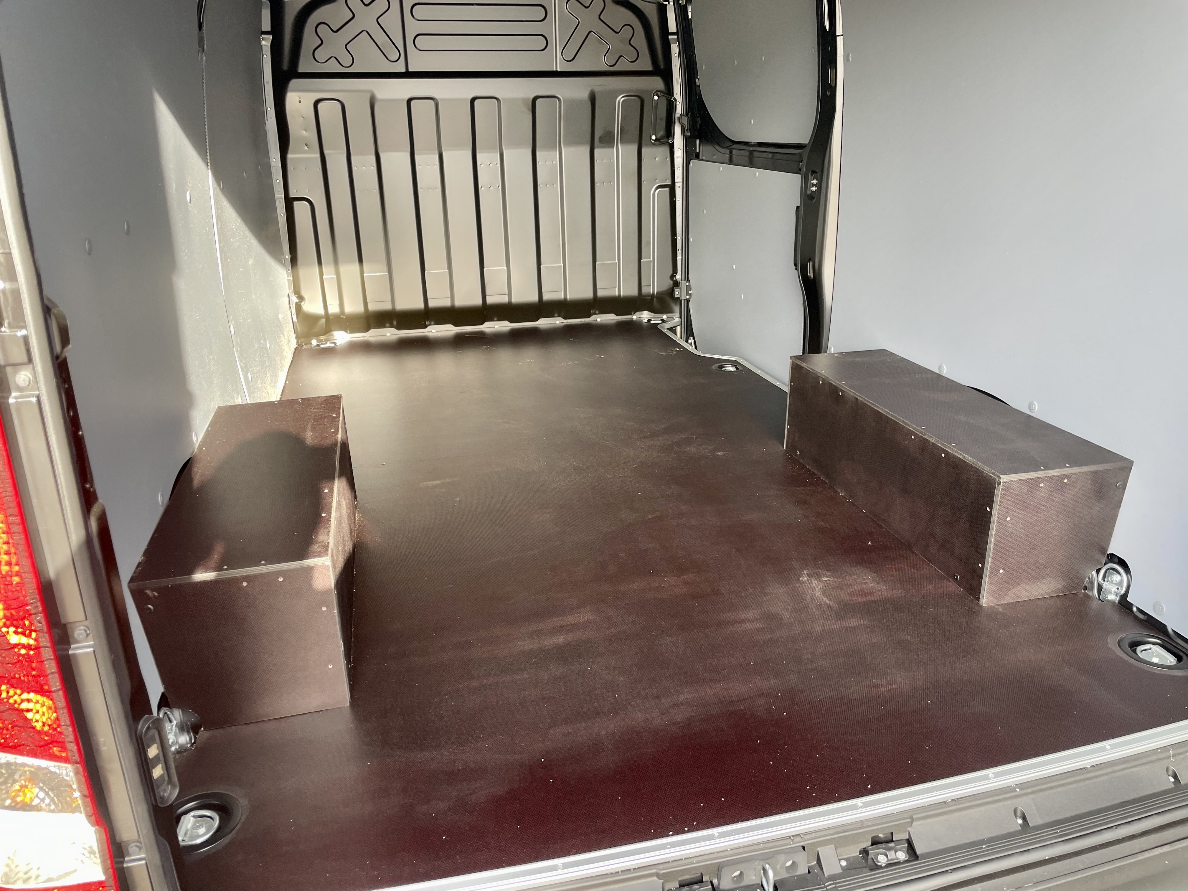 Iveco Daily 35S18HA8 9m3