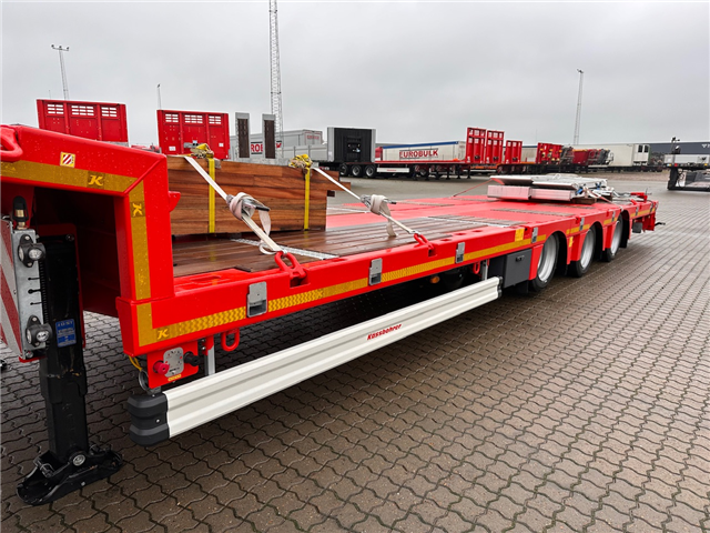 Kässbohrer SLS J3 Maskintrailer