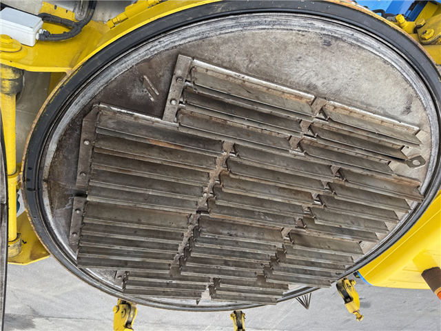 Mercedes Actros 4140 8x4 KOKS MEGAVAC 8000 ADR 13.500 l. Tørsuger